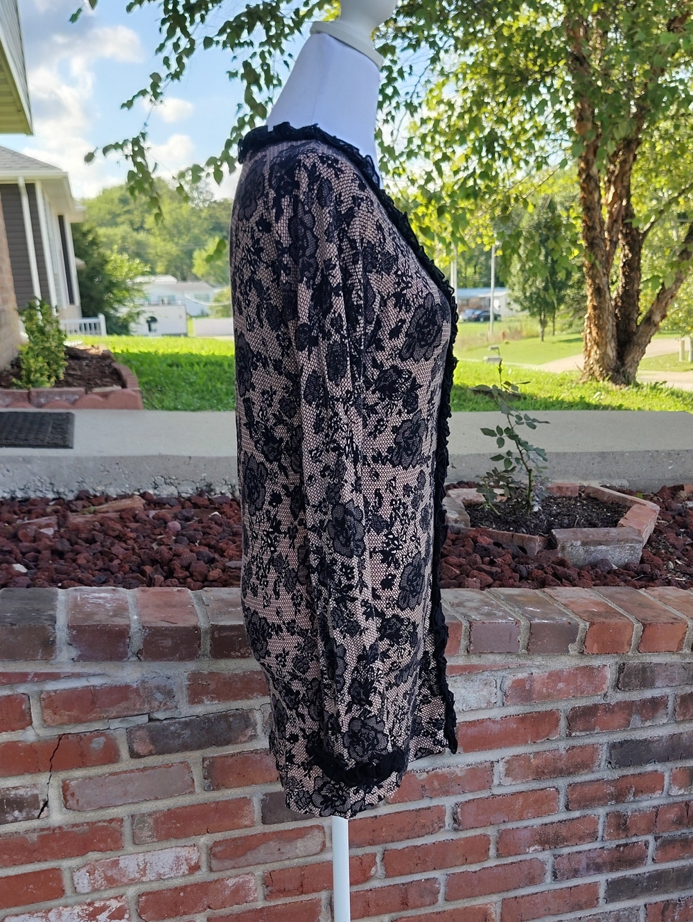 Twelve by Twelve Dark Floral Lace Trim Zip Fitted Cardigan Top Size M Whimsigoth - Picture 8 of 16